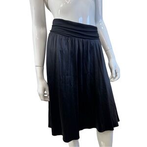 ROZAE NICHOLS Black Silk Blend A-Line Skirt Size S Elegant Pull On Knee Length